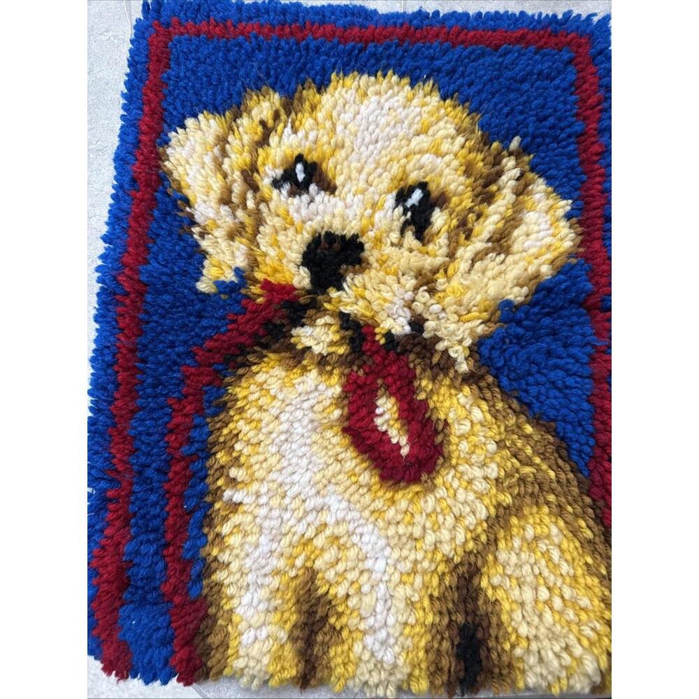 Handmade Latch Hook Shaggy Rug Hanging Wall Art Cute Yellow Lab Dog Puppy Sweet